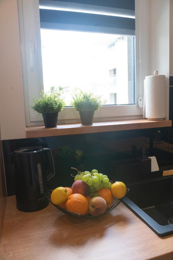 Apartament Niebieski - Okrzei เคียลเซ ภายนอก รูปภาพ
