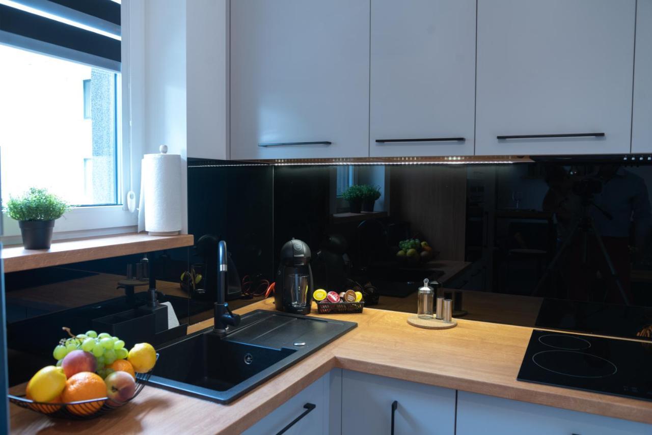 Apartament Niebieski - Okrzei เคียลเซ ภายนอก รูปภาพ